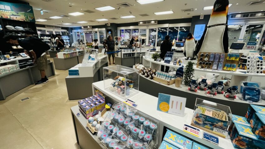 【Xpark水族館】全新活動搶先看！桃園水族館必逛展區/如何購票/美食餐廳/夜宿懶人包