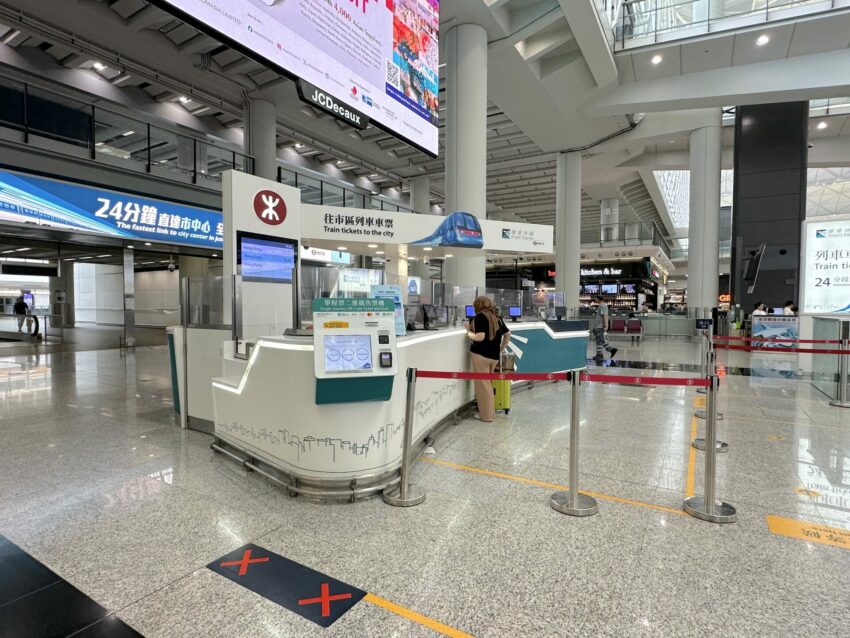 【香港機場快線】不用半小時快速到市區，香港快線票價優惠、班次路線、搭乘方式