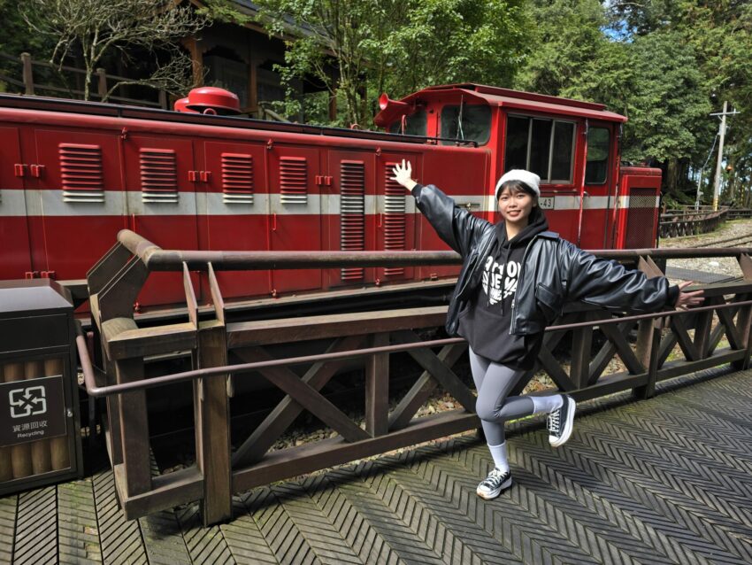 阿里山接駁巴士|郵輪式列車玩法,不開車也能暢玩阿里山! 阿里山接駁巴士|郵輪式列車玩法,不開車也能暢玩阿里山!