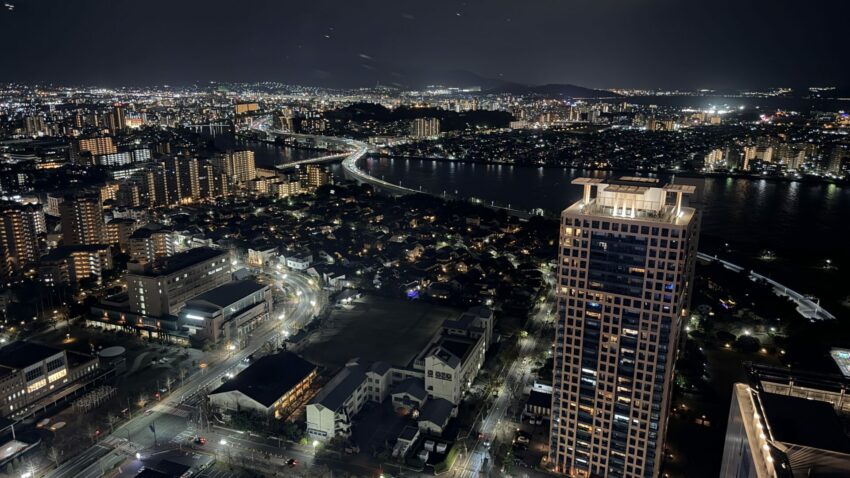 福岡塔攻略｜日本最高海濱塔震撼視野！必拍景點、門票優惠與交通懶人包，去過才知多美！