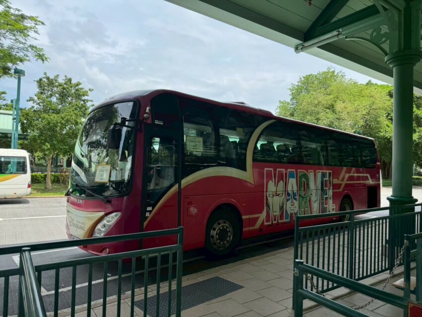 【香港迪士尼樂園攻略】親子必玩遊樂設施、門票推薦、裝備清單、樂園住宿，陪孩子寫下童話瞬間！