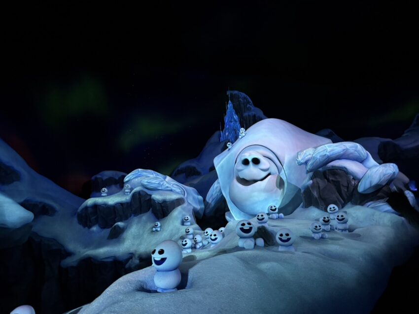 【香港迪士尼樂園攻略】親子必玩遊樂設施、門票推薦、裝備清單、樂園住宿，陪孩子寫下童話瞬間！