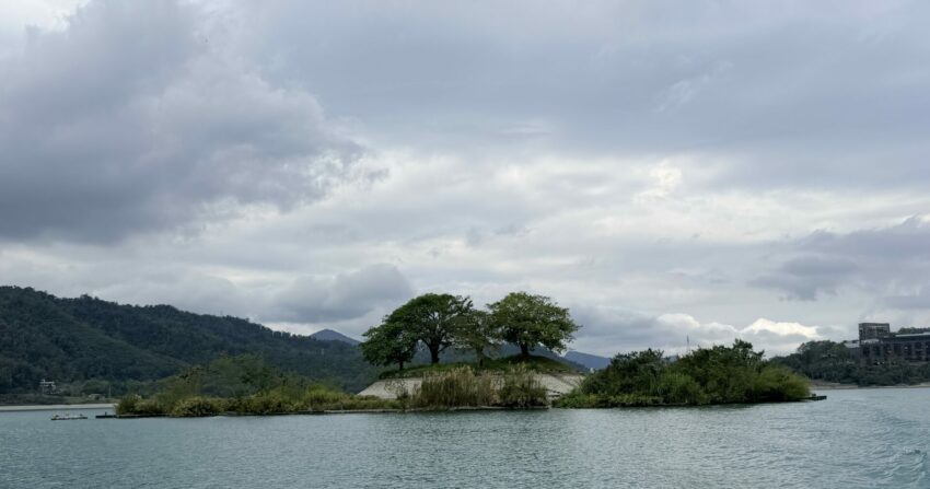 日月潭遊湖船攻略：路線、票價與三大碼頭必玩景點總整理